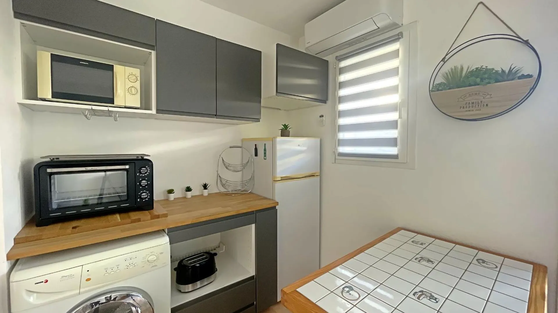 Appartement 4 Pers Aux Saintes-Maries-De-La-Mer Avec Cour Et Parking - Fr-1-475-150 France