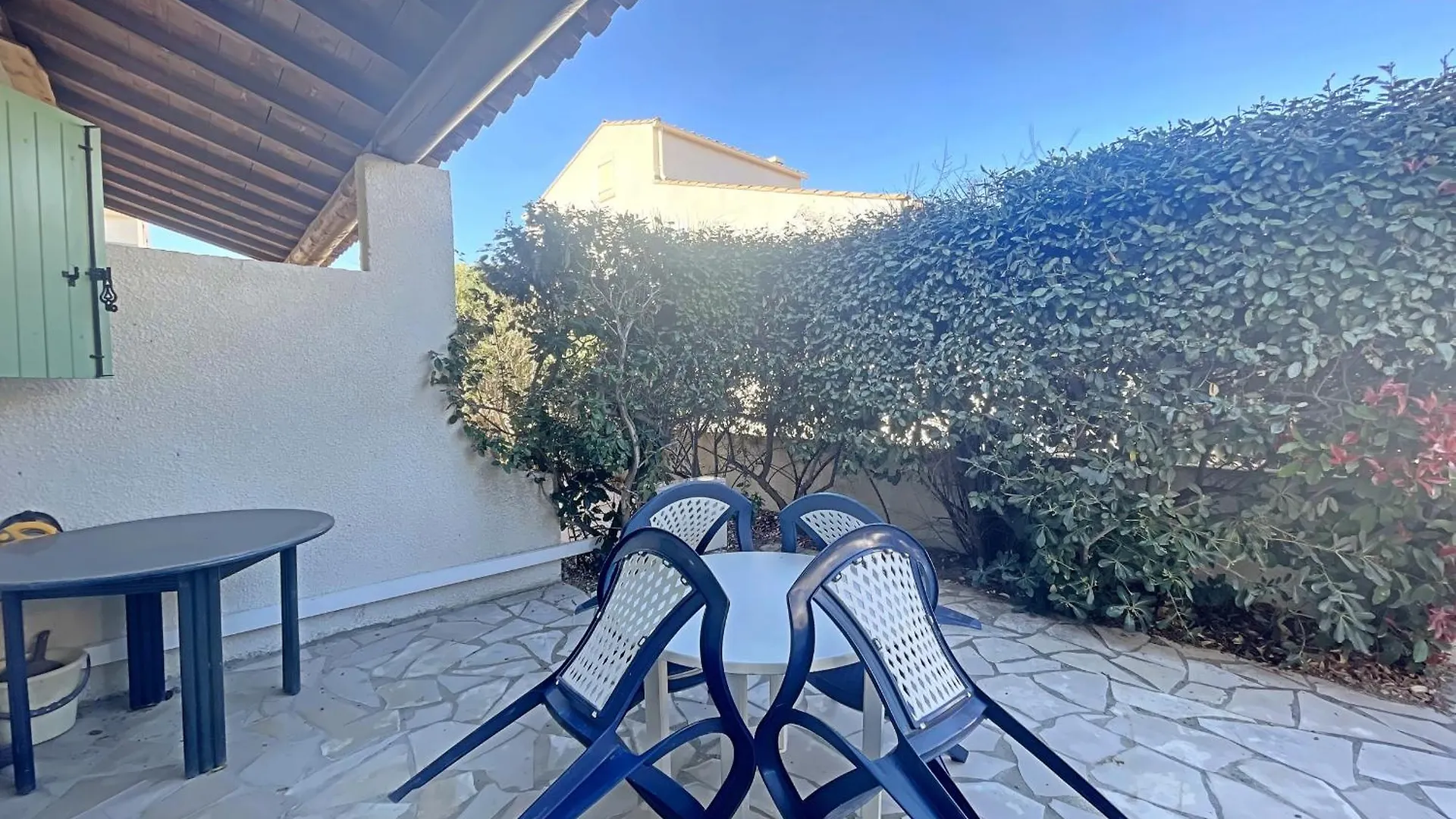Apartment Appartement 4 Pers Aux Saintes-Maries-De-La-Mer Avec Cour Et Parking - Fr-1-475-150